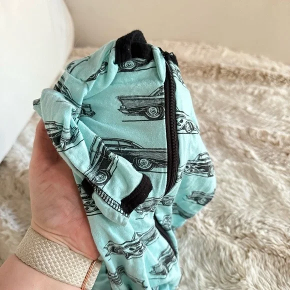 Kickee Pants Print Footie With Zipper Summer Sky Hot Rod Size 0-3 months - Picture 4 of 5